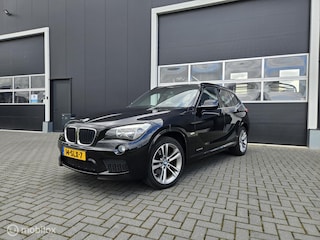 BMW X1 sDrive20i 184PK M-Pakket 2011 | 18'' | PDC | NL AUTO