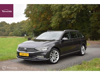 Volkswagen Passat Variant 1.5 TSI 150pk Elegance business 18inch Ergo-stoelen ACC dsg-7
