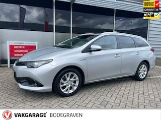 Toyota Auris 1.8 Hybrid Dynamic / camera
