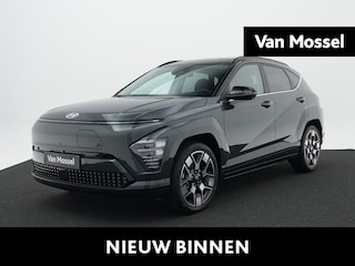 Hyundai Kona Premium Sky 64.8 kWh | Panoramadak | Stoelverkoeling | 360 Camera | Adaptieve Cruise Control | Climate Control | Stoelverwarming