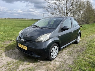 Toyota Aygo 1.0-12V +