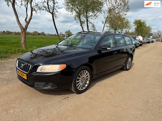 Volvo V70 2.5T Momentum Lees Tekst !