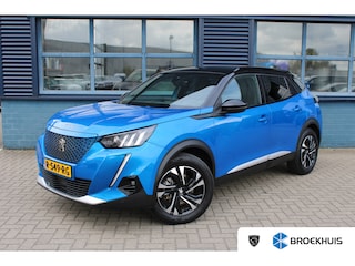 Peugeot 2008 EV GT 50 kWh | Achterbank in delen neerklapbaar | Achteruitrijcamera | Afwijkende dakkleur