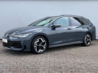 Volkswagen Golf 1.5 eTSI Variant | R-Line | Facelift model | Camera | BTW