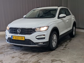 Volkswagen T-Roc 1.0 TSI 110 pk Style | Trekhaak | Apple Carplay | Parkeersensoren | Airco | Cruise control Adaptief |