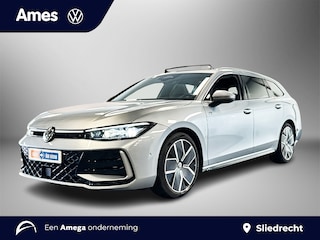 Volkswagen Passat Variant 1.5 eTSI 150pk DSG R-Line Edition | Panoramadak | Parkeersensoren voor & achter | Achteruitrijcamera