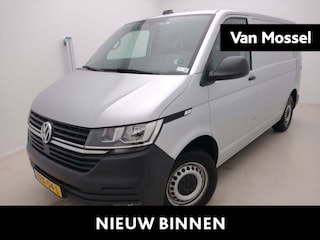 Volkswagen Transporter 2.0 TDI L1H1 150PK | Automaat | Navigatie | Airco | Verwarmbare Voorruit | Multifunctioneel Stuurwiel | Cruise Control | Parkeerhulp Achter | DAB+ | Sortimo |