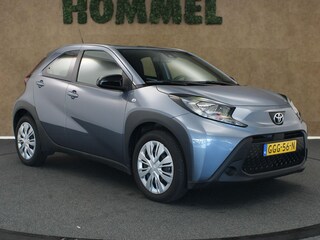 Toyota Aygo 1.0 VVT-i MT Play - ORIGINEEL NEDERLANDSE AUTO - APPLE CARPLAY/ANDROID AUTO - AIRCO - MULTIMEDIAVOORBEREIDING - CRUISE CONTROL - ACHTERUITRIJCAMERA