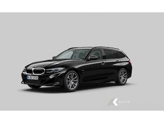 BMW 320 320e Touring | Head-Up | Trekhaak | Comfort Access | Sportstoelen | Stoelverwarming | 18' Inch |