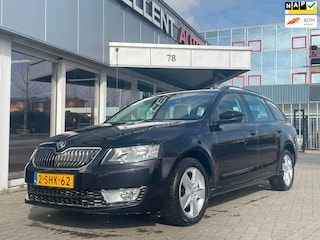 Skoda Octavia Combi 1.2 TSI Greentech Ambition Businessline - Navigatie