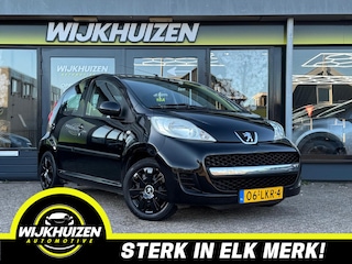 Peugeot 107 1.0-12V XS Blackline met Airco !!! Elek.Pakket !!! Nap !!!
