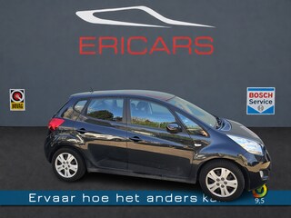 Kia Venga 1.4 CVVT X-ecutive