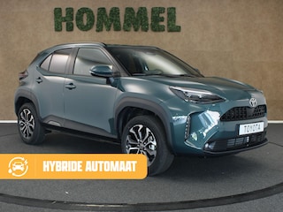 Toyota Yaris Cross 1.5 Hybrid 130 Dynamic - DIRECT NIEUW UIT VOORRAAD LEVERBAAR - NAVIGATIE - PARKEERSENSOREN VOOR/ ACHTER - VOORSTOELEN VERWARMD - STUUR VERWARMD - DODEHOEK DETECTIE - KEYLESS ENTRY/ START - CLIMATE CONTROL - APPLE CARPLAY/ ANDROID AUTO