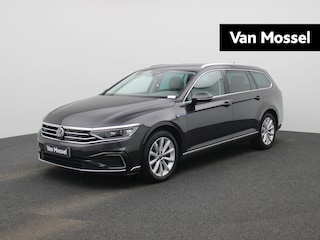 Volkswagen Passat Variant 1.4 TSI PHEV GTE Business | PANO | Achteruitrijcamera | Ambient | Memory | ACC | Keyless | Carplay | Virtual Cockpit |