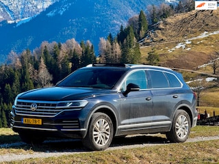 Volkswagen Touareg 3.0 TSi eHybrid 4MOTION / Luchtv / ACC / PANO / Stuurverw
