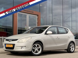 Hyundai i30 1.4i Dynamic 5DRS | CD-Speler | Airco | LM Velgen