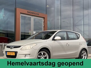 Hyundai i30 1.4i Dynamic 5DRS | CD-Speler | Airco | LM Velgen