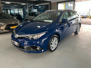 Toyota Auris Touring Sports 1.8 Hybrid Business