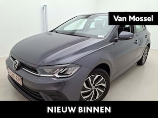Volkswagen Polo 1.0 TSI Life Business 95 PK| Navigatie | Climatronic | Achteruitrijcamera | Parkeersensoren Voor & Achter | Apple Carplay | Inklapbare Buitenspiegels |