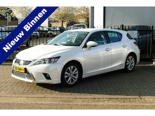 Lexus CT 200h Sport Edition. Wit Metallic, Camera, Navi, Clima, 17"LMV All Season Banden