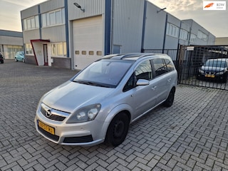 Opel Zafira 2.2 Executive 7p. AUT PANO NAVI PSENSOR CRUISE BOEKJES