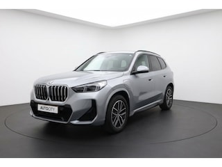 BMW X1 25 e xDrive M Sport Pano l 360 Camera l HUD l VOL OPTIES