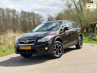 Subaru XV 2.0i Luxury AWD Automaat | 1e Eigenaar | Camera | Trekhaak | Clima | Stoelverwarming | 17" Velgen | PDC | Cruise | BT |