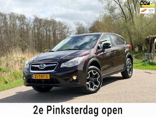 Subaru XV 2.0i Luxury AWD Automaat | 1e Eigenaar | Camera | Trekhaak | Clima | Stoelverwarming | 17" Velgen | PDC | Cruise | BT |