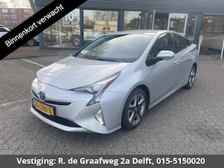 Toyota Prius 1.8 Dynamic | Parkeersensoren | Navigatie | Afneembare trekhaak |
