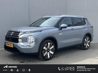 Mitsubishi Outlander 2.4 PHEV Business Edition / Trekhaak (1.600 KG) / 8 jaar Garantie / Origineel NL Auto / Yamaha Audio Installatie / Navigatie / Apple Carplay Android Auto / 360 Camera / HUD / Elektrische Achterklep / PHEV AWD 4WD