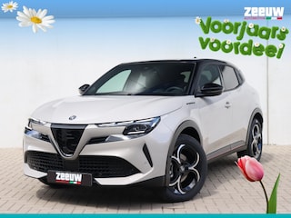 Alfa Romeo Junior Elettrica Speciale 54 kWh | Techno Pack | Warmtepomp | 18"