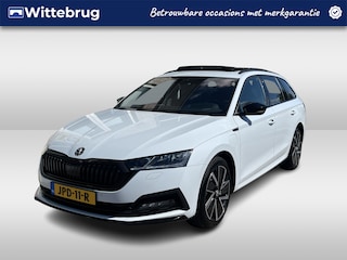 Skoda Octavia Combi 1.4 TSI iV PHEV Sportline Business / AUTOMAAT/ PANO/ ACC/ SMARTLINK/ PARK.SENSOREN V+A/ CAMERA/ STOELVERWARMING/ RIJ-MODI/ KEYLESS/ NAVI/ DAB/ CLIMA/ LED/ 18'' LMV