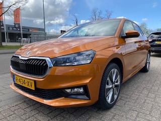 Skoda Fabia 1.0 TSI Business Edition | Nieuwstaat!! | AllSeason | Stuur/Stoelverwarming | Navigatie | Parkeersensoren | !!