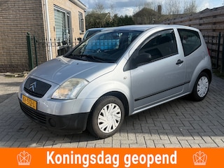 Citroën C2 1.1i Séduction leuke zuinig auto met een vol jaar apk koopje !