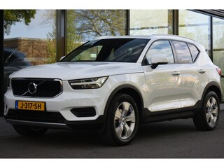 Volvo XC40 T2 129pk Aut. Momentum | Getint Glas | Navigation-Tech | 18''