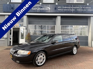Volvo V70 2.0T Edition Sport Youngtimer Leer,Trekhaak,Navi,Clima 180PK Vol optie !!