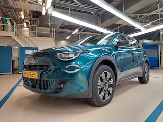 Fiat 600 1.2 Hybrid Urban 110pk | Pack Style + Comfort | Keyless-Entry | Achteruitrijcamera | Navigatie | Climate Control | !!