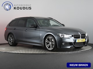 BMW 3-serie Touring 320i M Sport Edition (NL-Auto / Elek. Trekhaak / Pano / Head Up / Navi)
