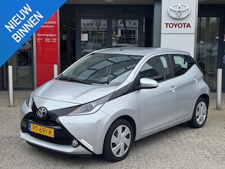 Toyota Aygo 1.0 VVT-i X-PLAY AIRCO BLUETOOTH CAMERA EL-RAMEN/SPIEGELS NL-AUTO