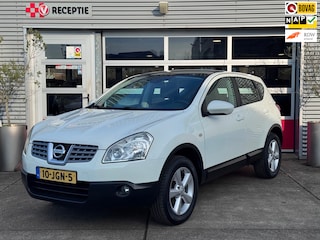 Nissan Qashqai 1.6 Connect Edition / Pano / Camera / Navi / Trekhaak