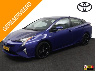 Toyota Prius 1.8 First Edition | Trekhaak | Head Up Display | Keyless Entry | Dealer Onderhouden | Navigatie |