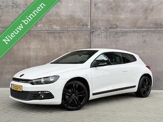 Volkswagen Scirocco 1.4 TSI Highline | Orgi. NL! | Carplay | Climate control | Cruise control | 18 inch | Sportstoelen |