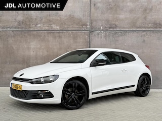 Volkswagen Scirocco 1.4 TSI Highline | Orgi. NL! | Carplay | Climate control | Cruise control | 18 inch | Sportstoelen |