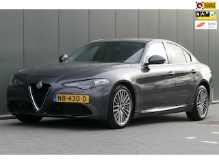 Alfa Romeo Giulia 2.2 Eco Business Super NAP Leder Navi Camera Dealer onderhouden