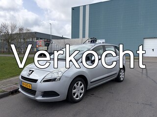 Peugeot 5008 1.6-16V VTi SR 7-Persoons 120 PK. Zeer fijn rijdende auto !!!
