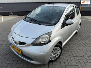 Toyota Aygo 1.0-12V Ambiance*AIRCO*NEW APK 2027*ELKT-RAAM*ZUINGE AUTO