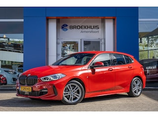 BMW 118i M-Sport | 17 inch | Virtual Cockpit | LED | Navigatie | Cruise Control | Airco (automatisch) | Lichtmetalen velgen 5-spaaks 17" | M Aerodynamica