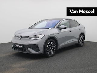 Volkswagen ID.5 Pro 77 kWh 204 PK| Dealeronderhouden | Trekhaak | Warmtepomp | Panoramadak | Elektrische Stoelen | Artvelours | Navigatie Pro | 360  Camera | Achterklep Elektrisch