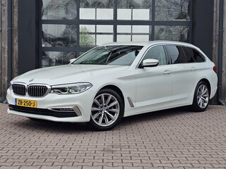 BMW 5-serie Touring 520i High Executive Edition | Automaat | LED | Trekhaak | Parkeerhulp | Camera | Navi | Leder | Stoelverwarming |