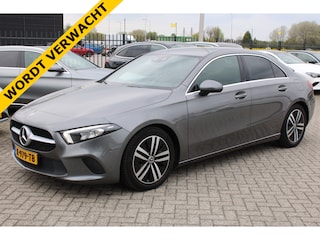Mercedes-Benz A-klasse 180 AUT7 Luxury Line LEDER SFEER WIDESCREEN CAMERA